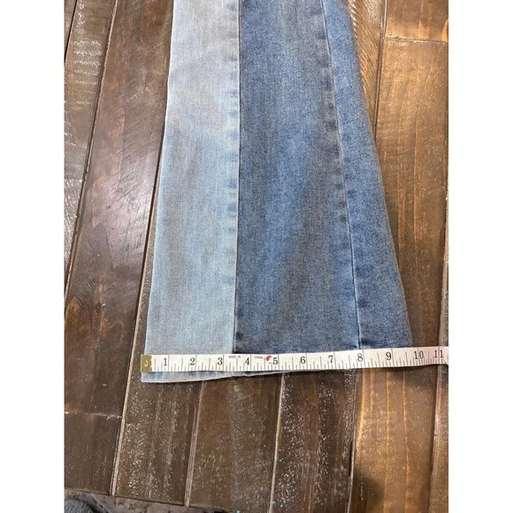 Retro Patch Two Tone Colorblock Flare Jeans Womens 11 High Rise Blue Denim Y2K - Picture 8 of 8
